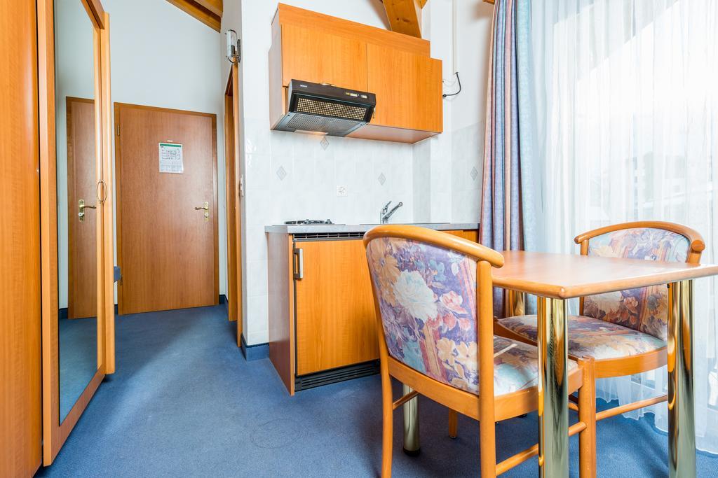 Hotel Alpenperle Saas-Fee Eksteriør bilde