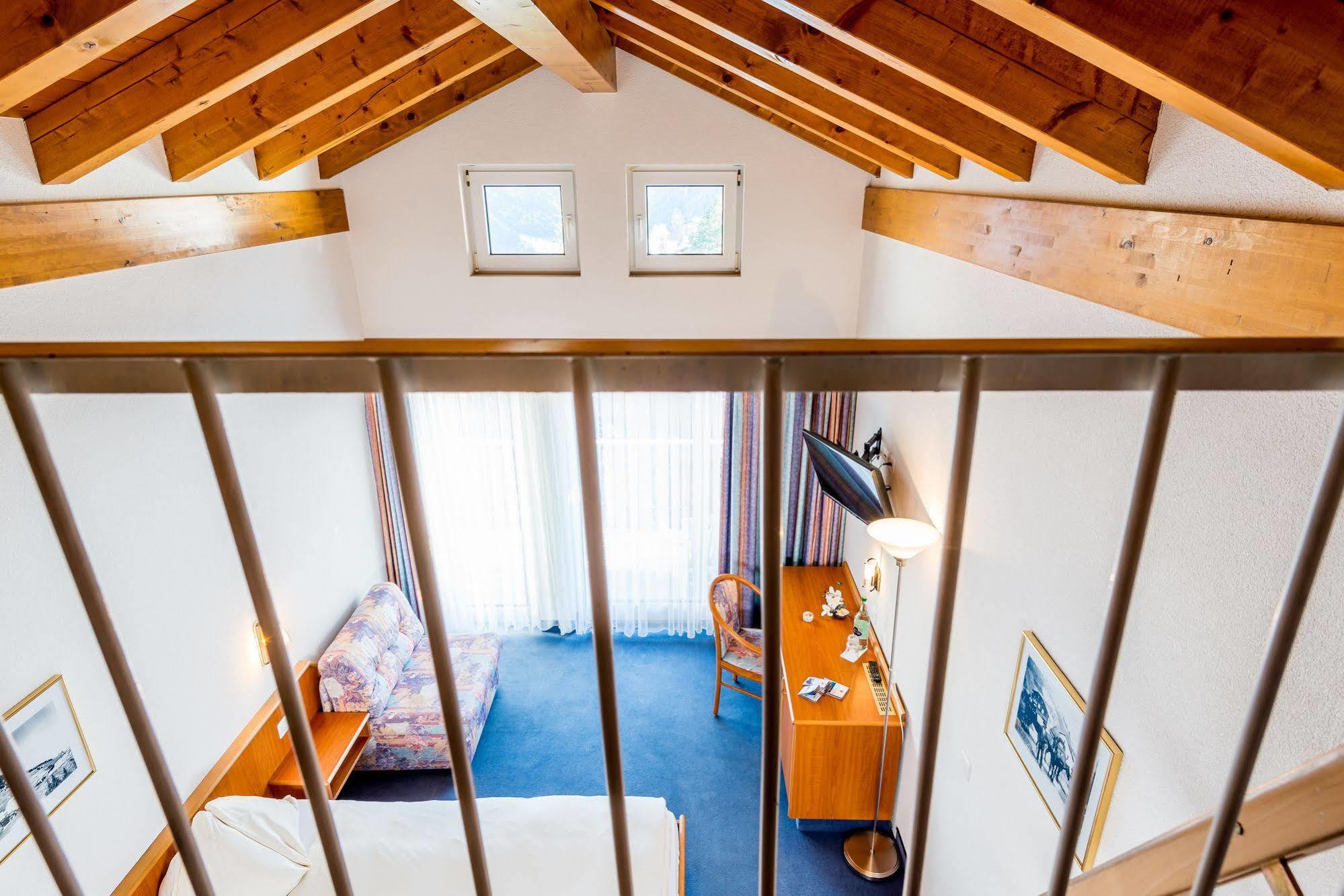 Hotel Alpenperle Saas-Fee Eksteriør bilde