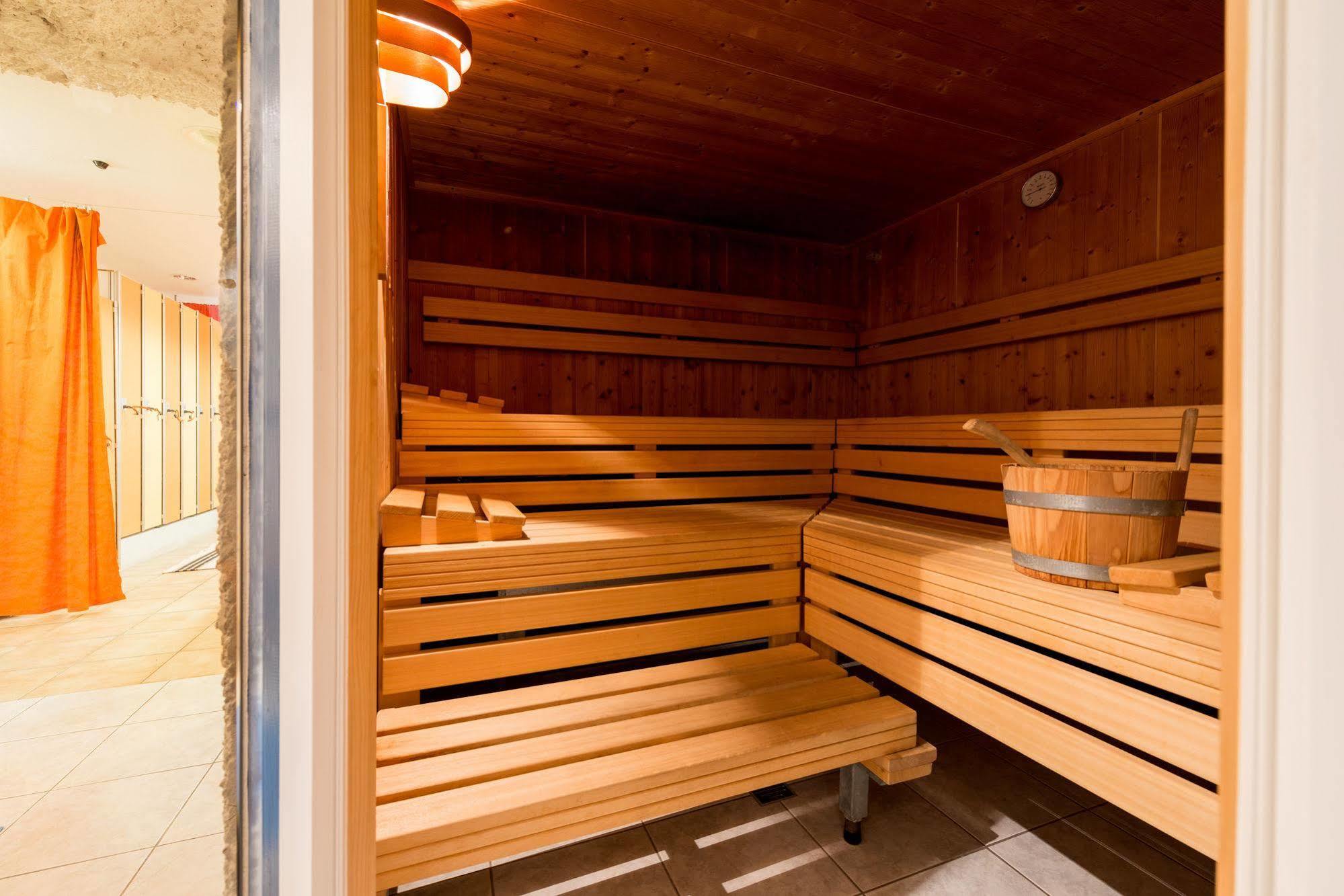 Hotel Alpenperle Saas-Fee Eksteriør bilde